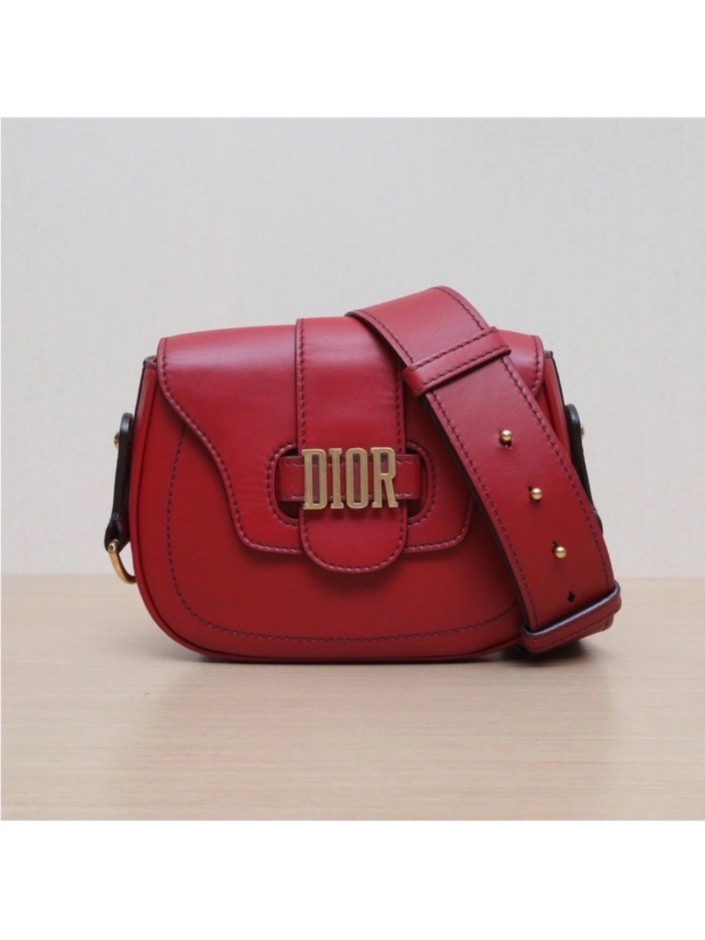 Christian Dior D-Fence Saddle
Bag Leather logo RETAIL 4,500 - Picture 2 of 15